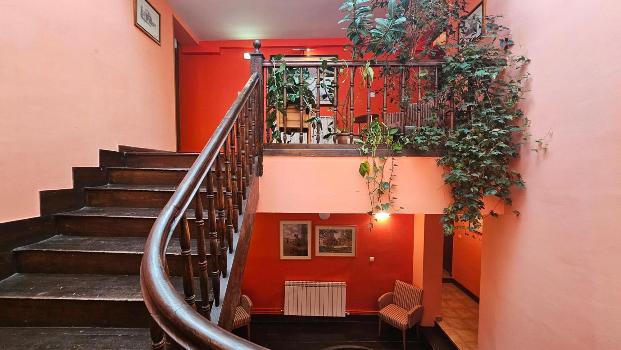 Hostal Albe Carrión de los Condes Exteriör bild