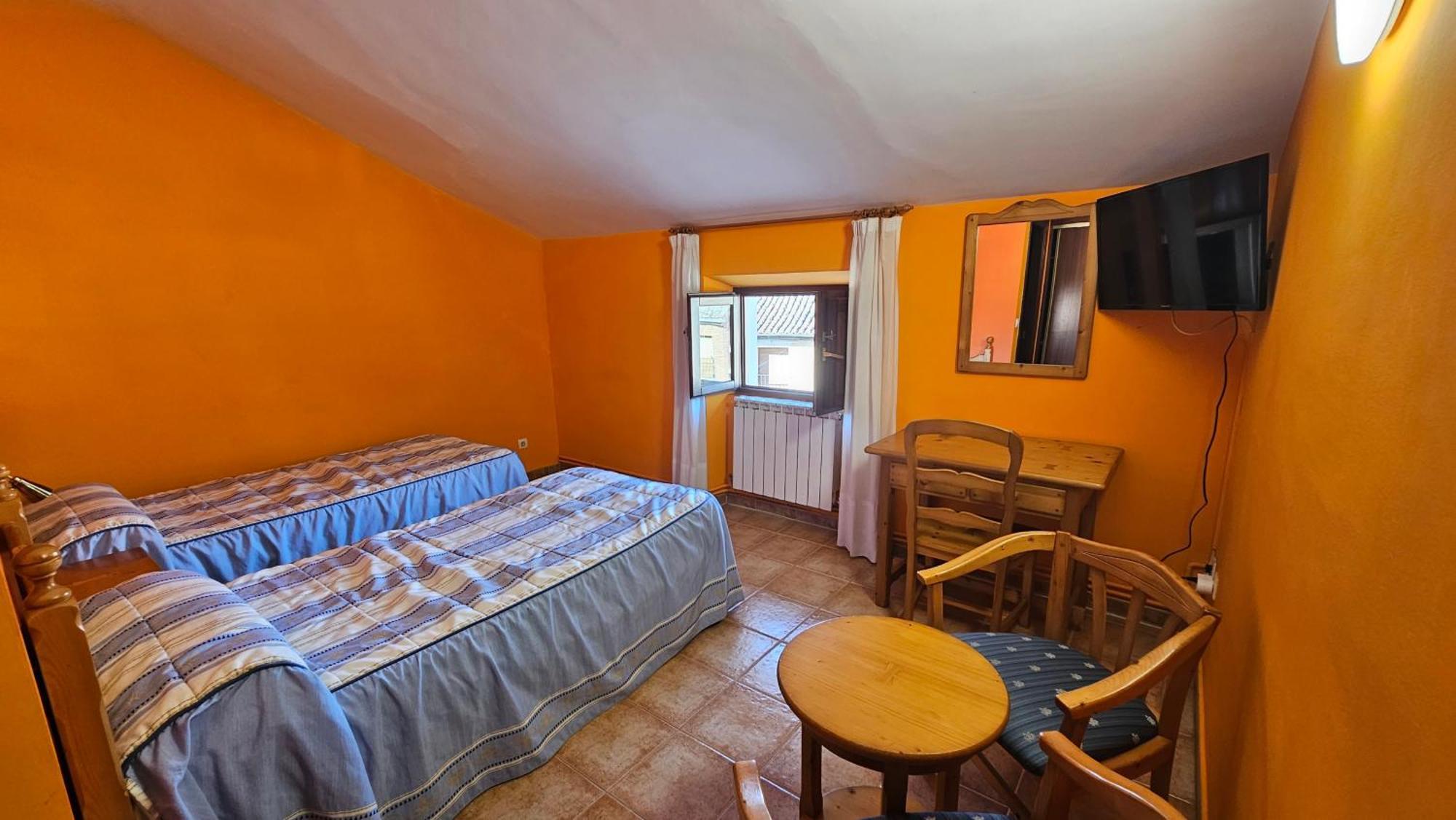 Hostal Albe Carrión de los Condes Exteriör bild