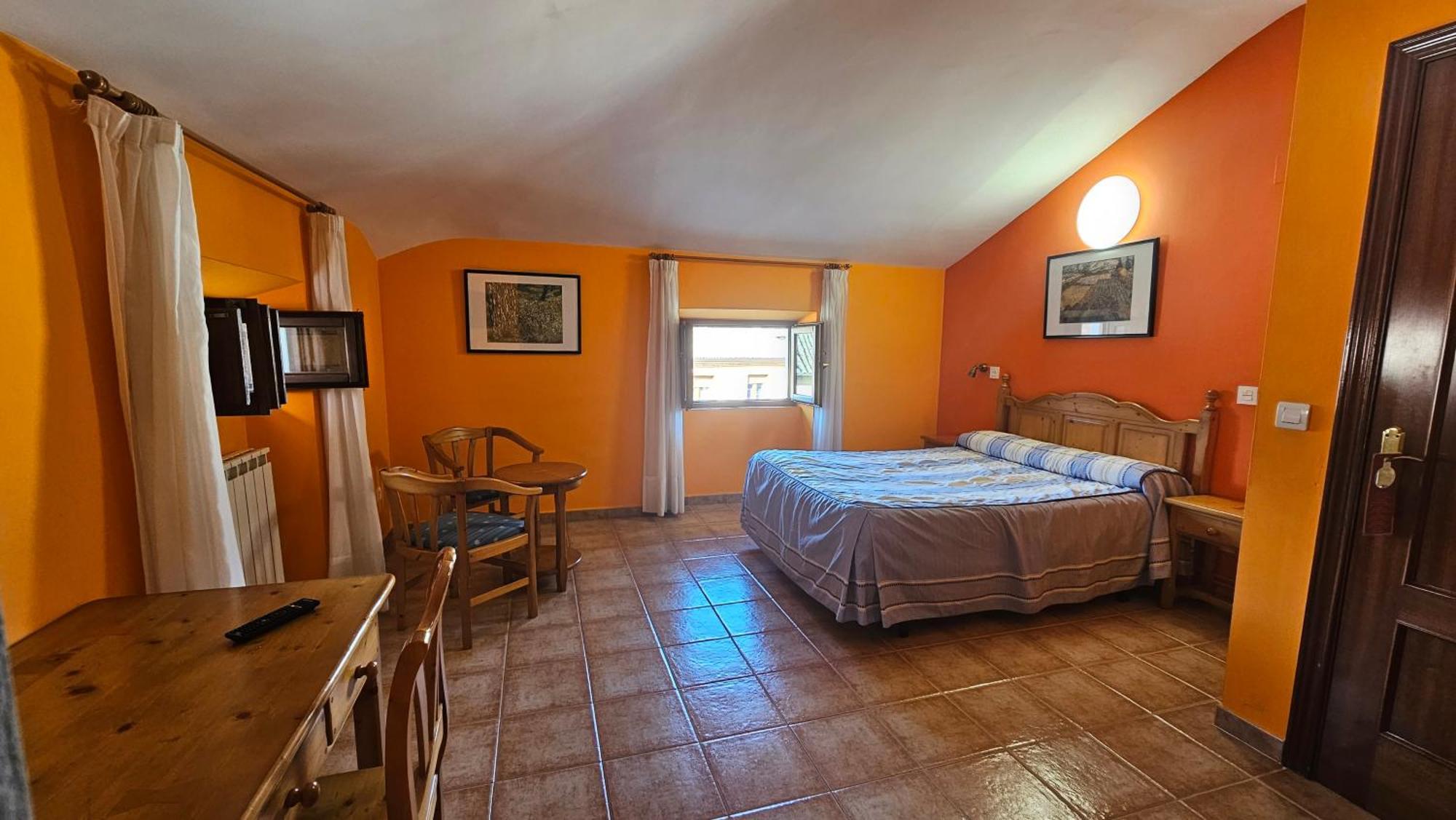 Hostal Albe Carrión de los Condes Exteriör bild